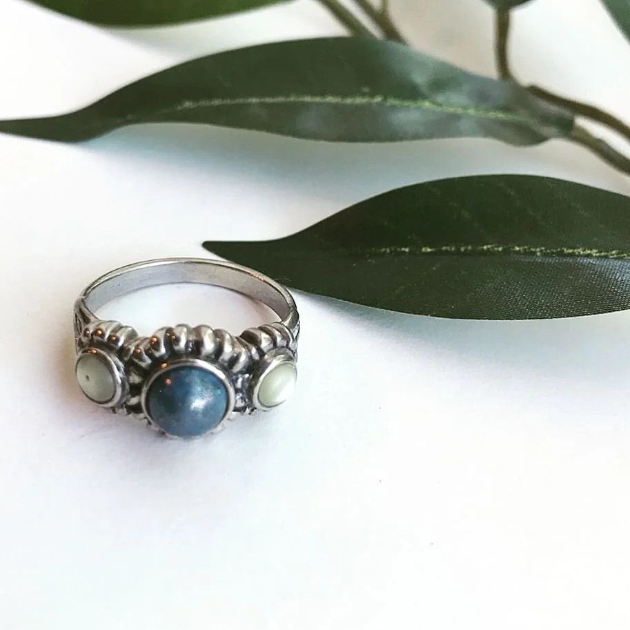 Vintage Silver Ring with Three Stones