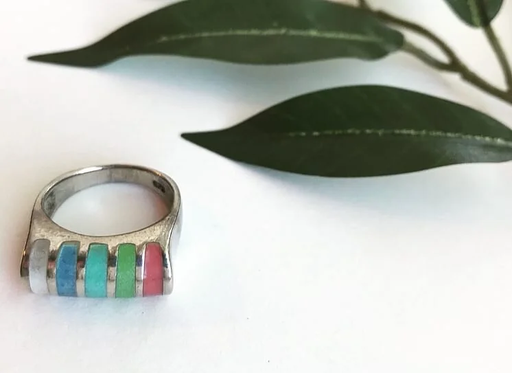 Vintage Silver Ring with Thin Vertical Stones