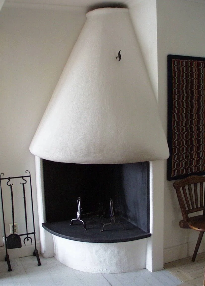 1st floor fireplace