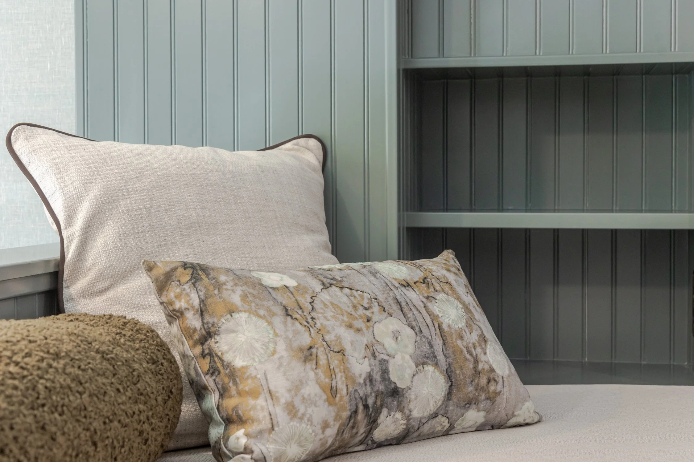 garret-custom-built-in-seating-nook-design-renovation-holiday-home-manchester.jpg