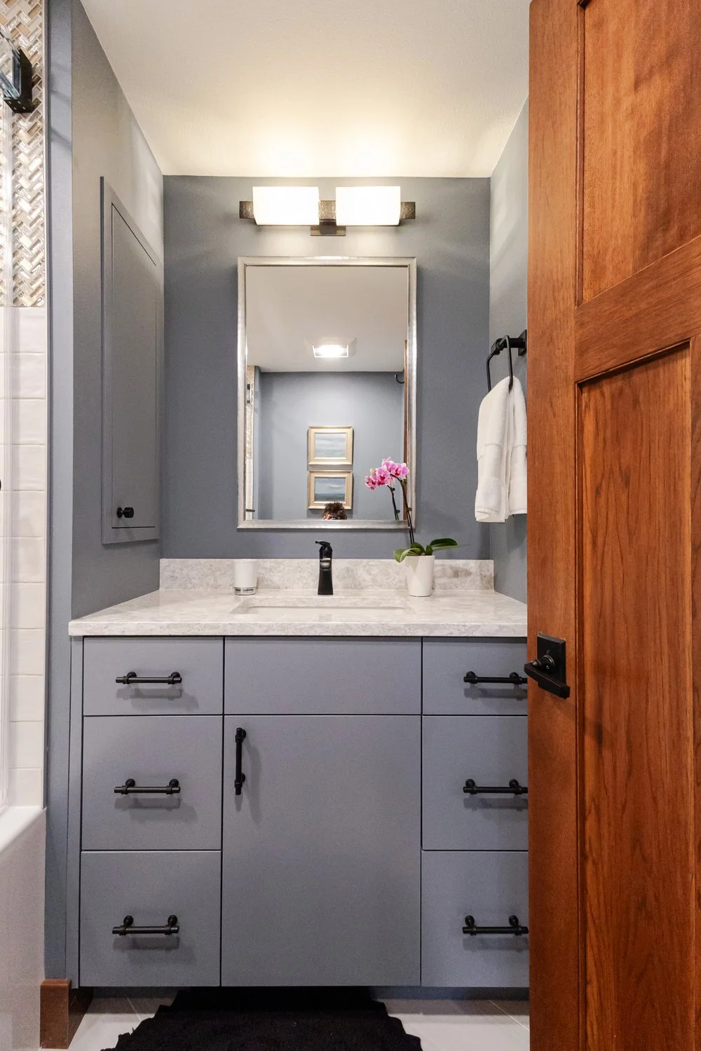gem-craftsman-iowa-city-bath-remodel.jpg