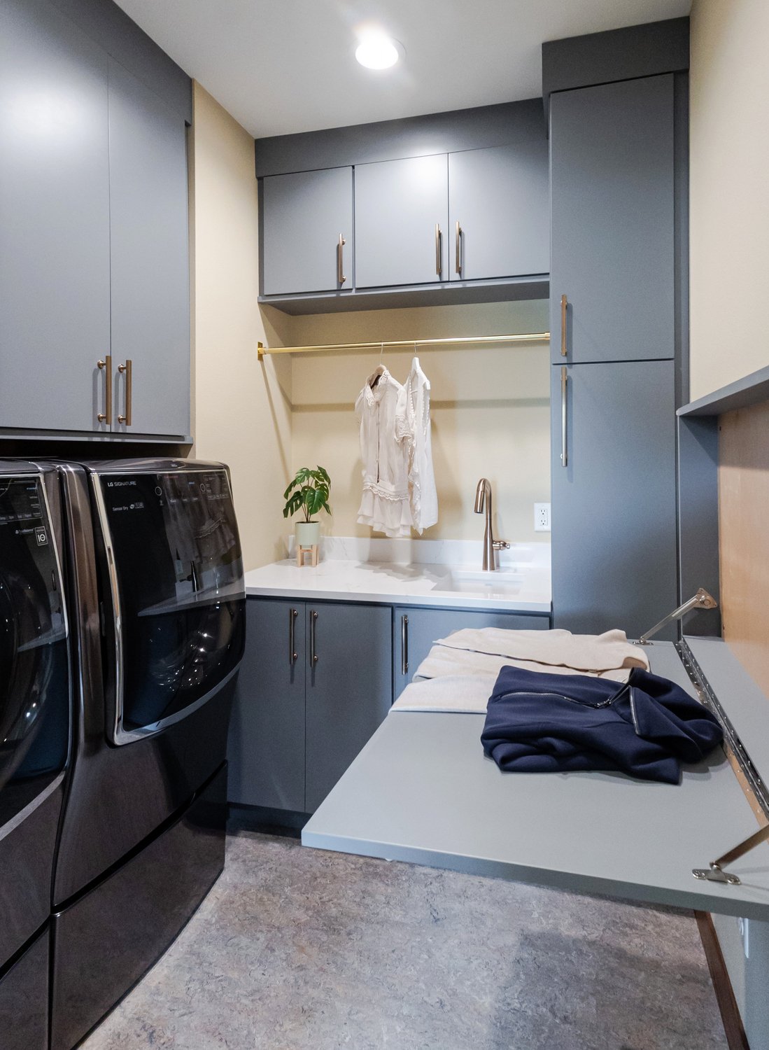 laundry-room-remodel-gem-craftsman-iowa-city.jpg