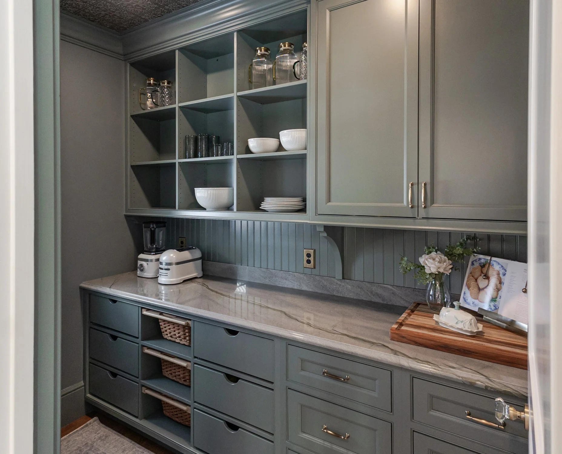 holiday-home-custom-butlers-pantry-renovation-design-manchester.jpg