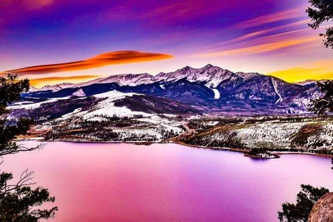 Chasing color where earth meets sky. 

This scene isn&rsquo;t just a sunset&mdash;it&rsquo;s a moment where nature turns the ordinary into the unforgettable. Landscape photography is all about patience, timing, and seeing the world&rsquo;s hidden mag