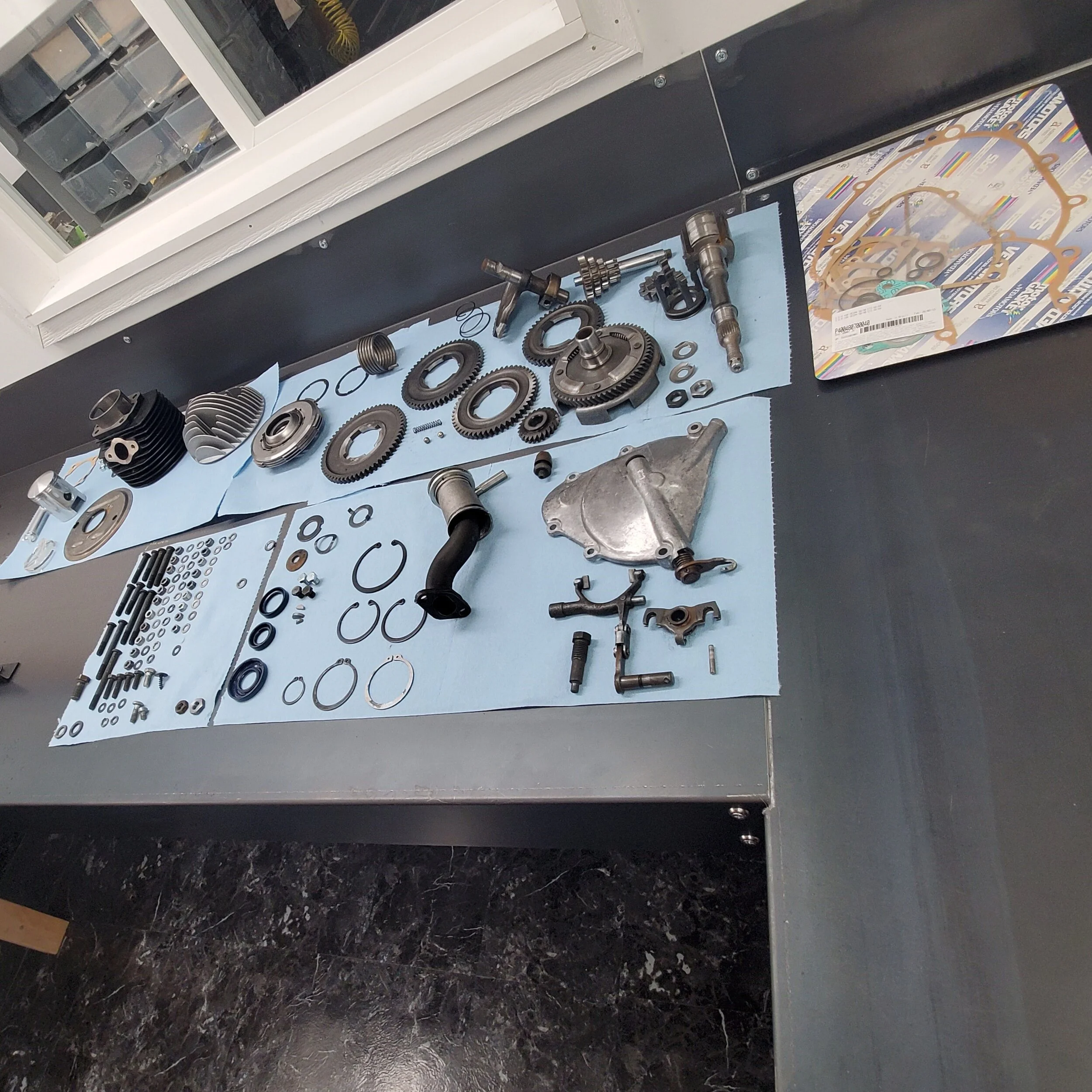 Basic engine overhaul kit