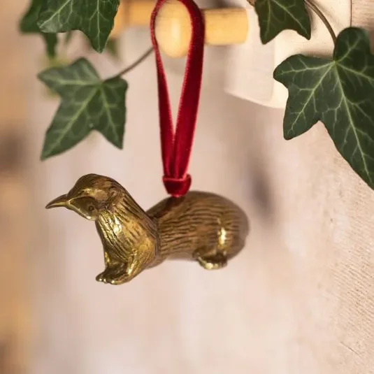 Otter-Christmas-Tree-Decoration-Adams-Mack-535x535.webp