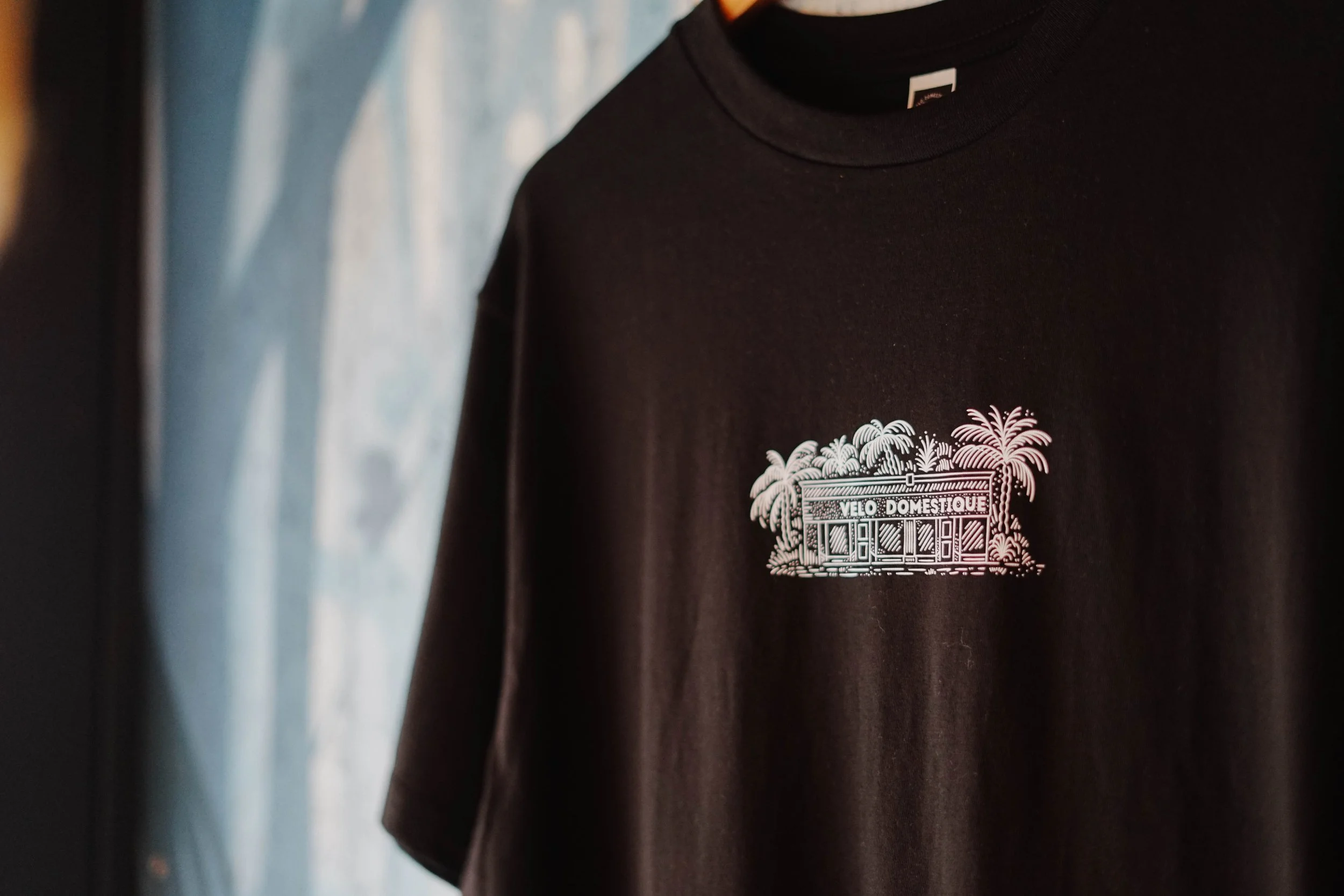 velo-dom-398-black-palm-t-shirt.jpg