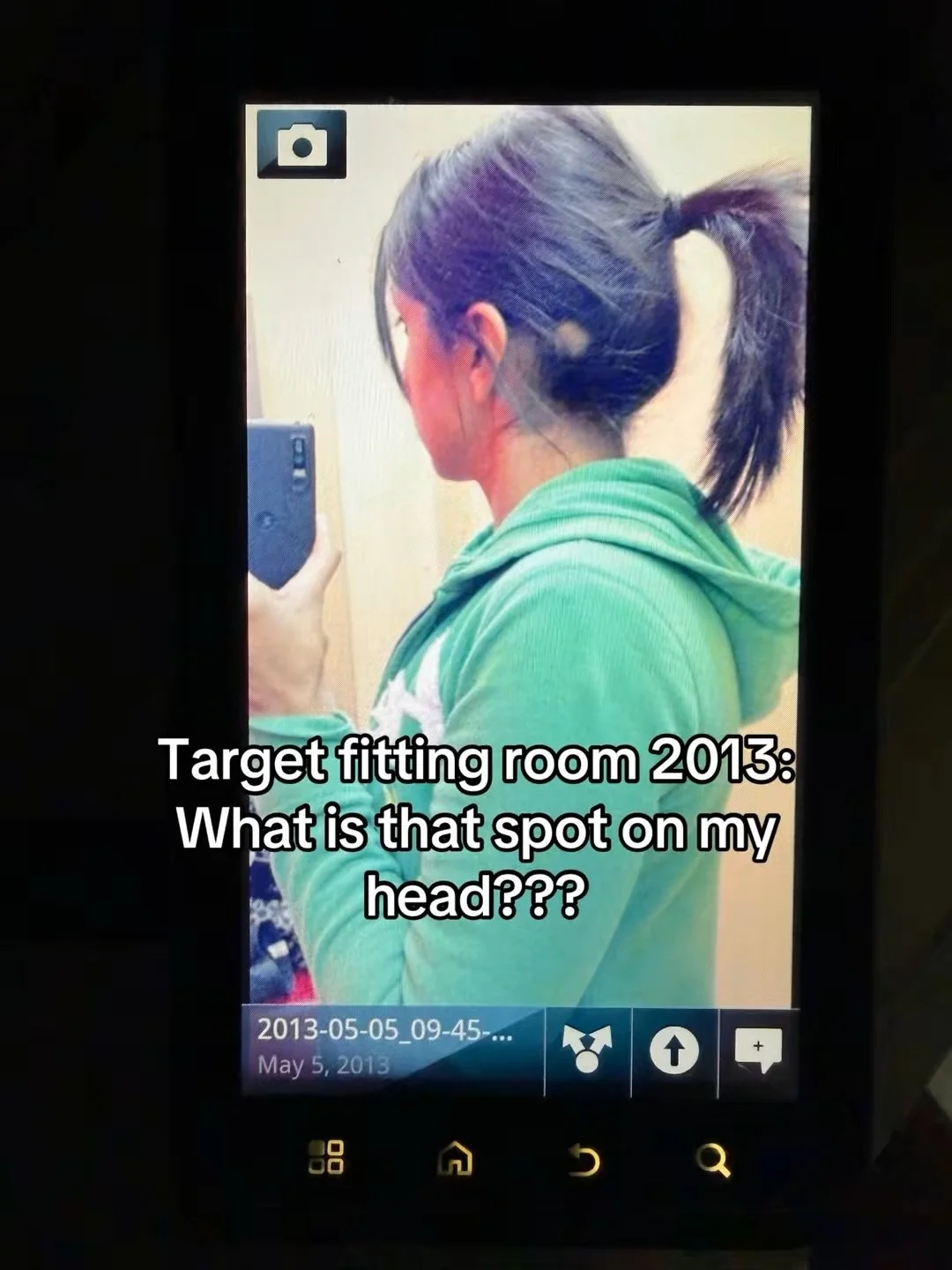 Found my old Motorola and THE OG spot pic. Miss ya, little pony tail!! PS Over 13 years ago is crazzzzzy 🤯 

#alopecia #alopeciaareata #baldie #hairloss