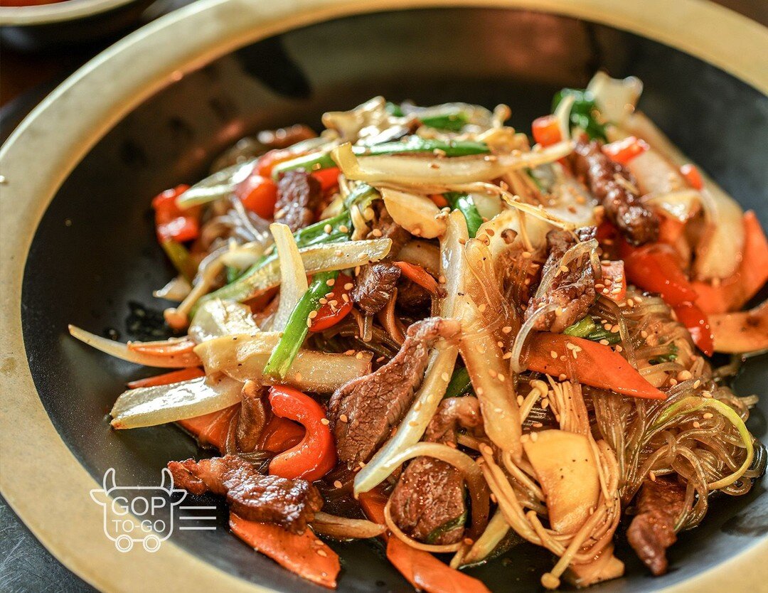 Healthy food you can take comfort in. We deliver delicious, ready-to-eat Korean food to your doorstep. Order Japchae at Gopchang Story Flushing, experience all the ingredients clinging to the glass noodles that brings balanced flavors in your mouth. 