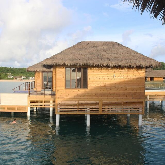 Have you been dreaming of a stay in an over the water bungalow? Check out the Royalton Antigua for this amazing room! 
#antigua #beachescape #allinclusiveresorts #royaltonantigua  #destinationwedding