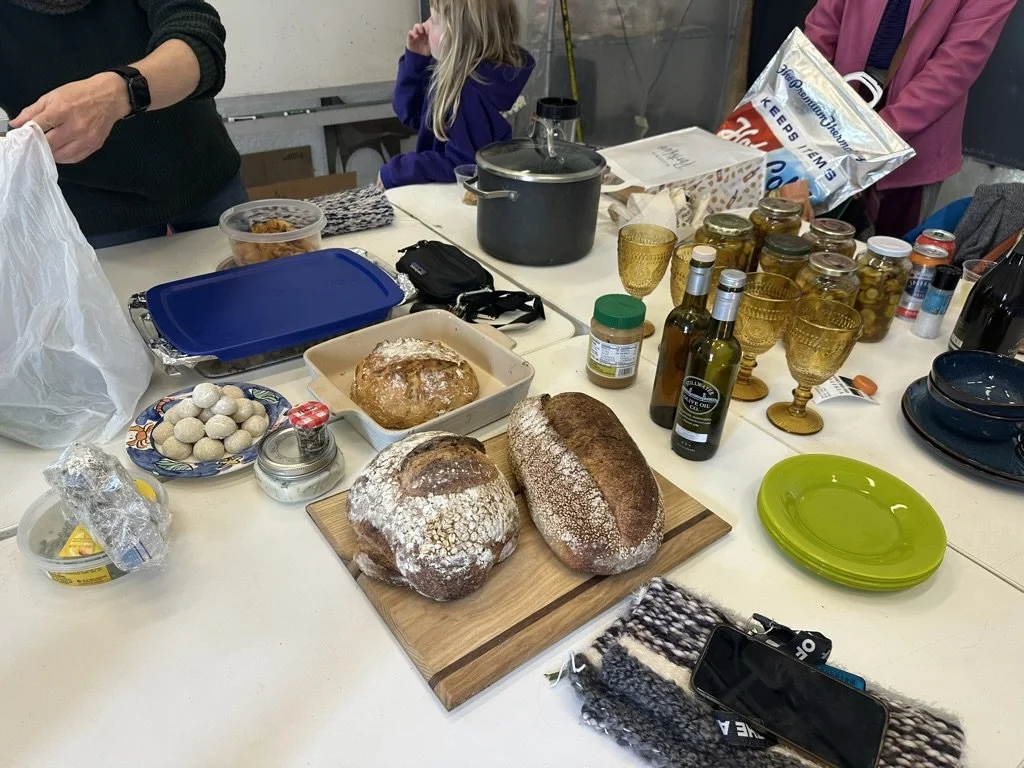  Preparing food 