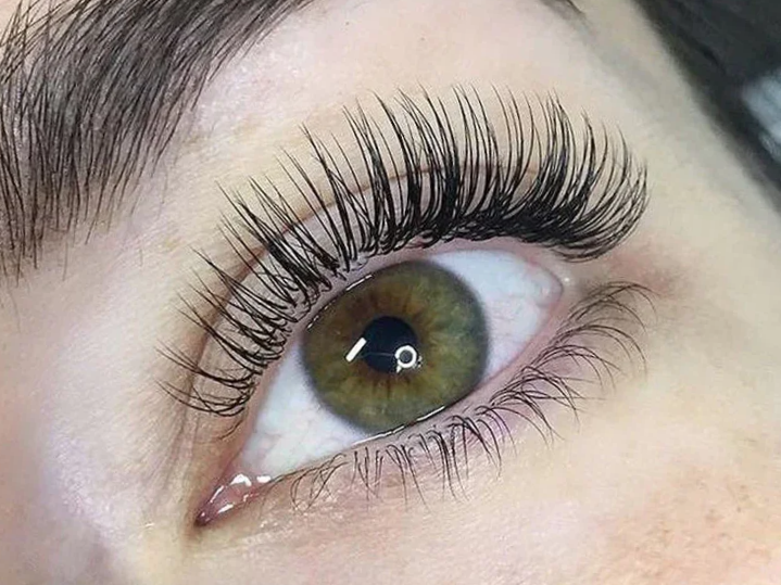 featured-classic-lashes.jpg.png