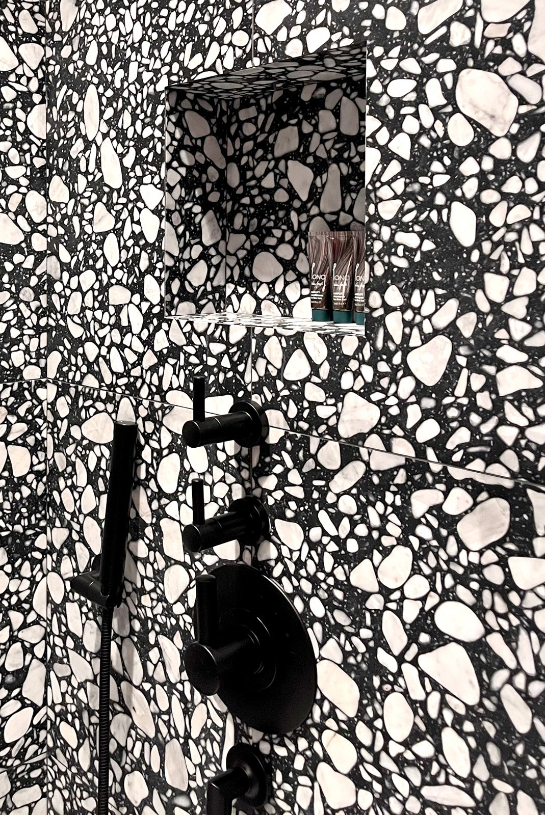 POWDERRM2.jpeg