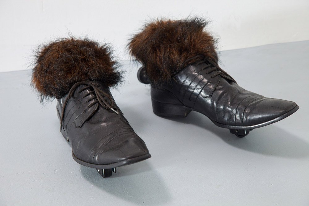 MS_5DII_20151031-2613 XXXXXX.jpg men's nshoes with fur 1000.jpg