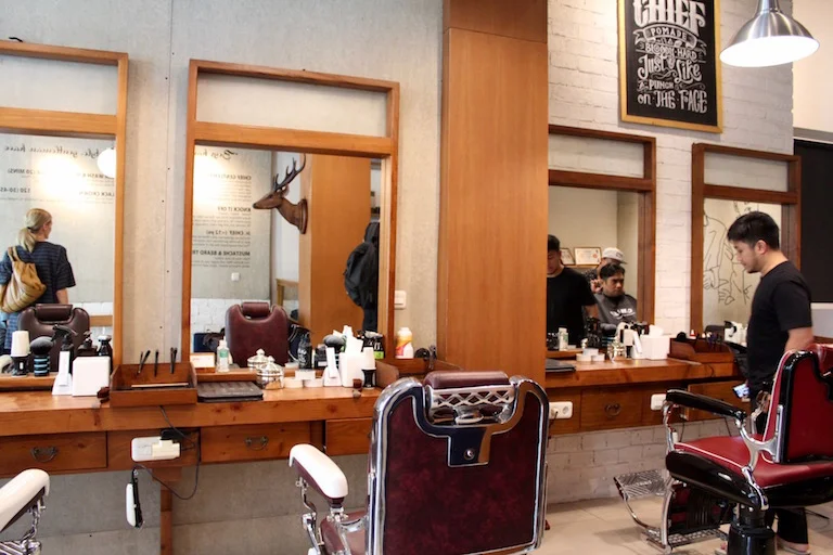 Chief-Barber-shop-inside.jpeg