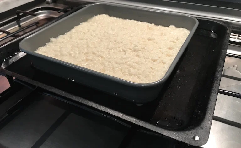 steaming kue singkong