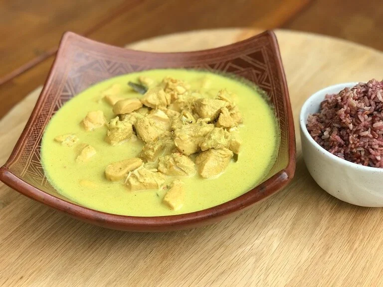 How to Make Gulai-style Padang Chicken Curry
