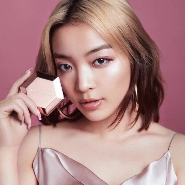 FENTY BEAUTY携手天猫小黑盒首发星钻炸弹全新色号引领高光玩妆新潮流