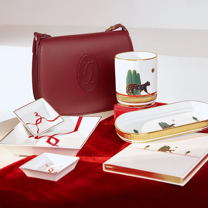 红色表达式丨众星传递卡地亚新春美好寓意