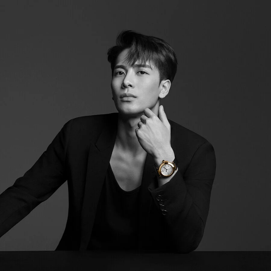 方圆在型，无界于心丨王嘉尔演绎Pasha de Cartier全新大片