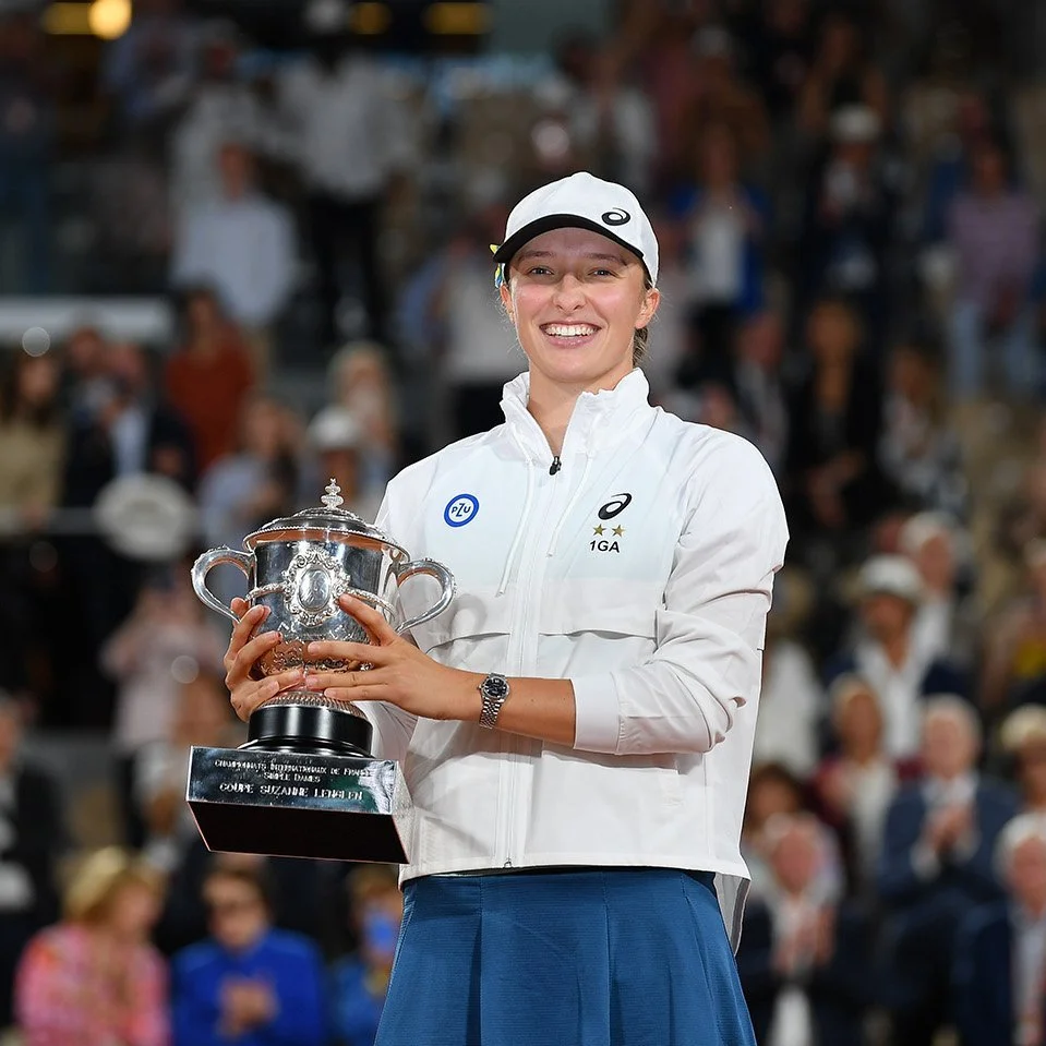 劳力士代言人伊加·斯维亚特克勇夺第2座大满贯赛事冠军奖杯