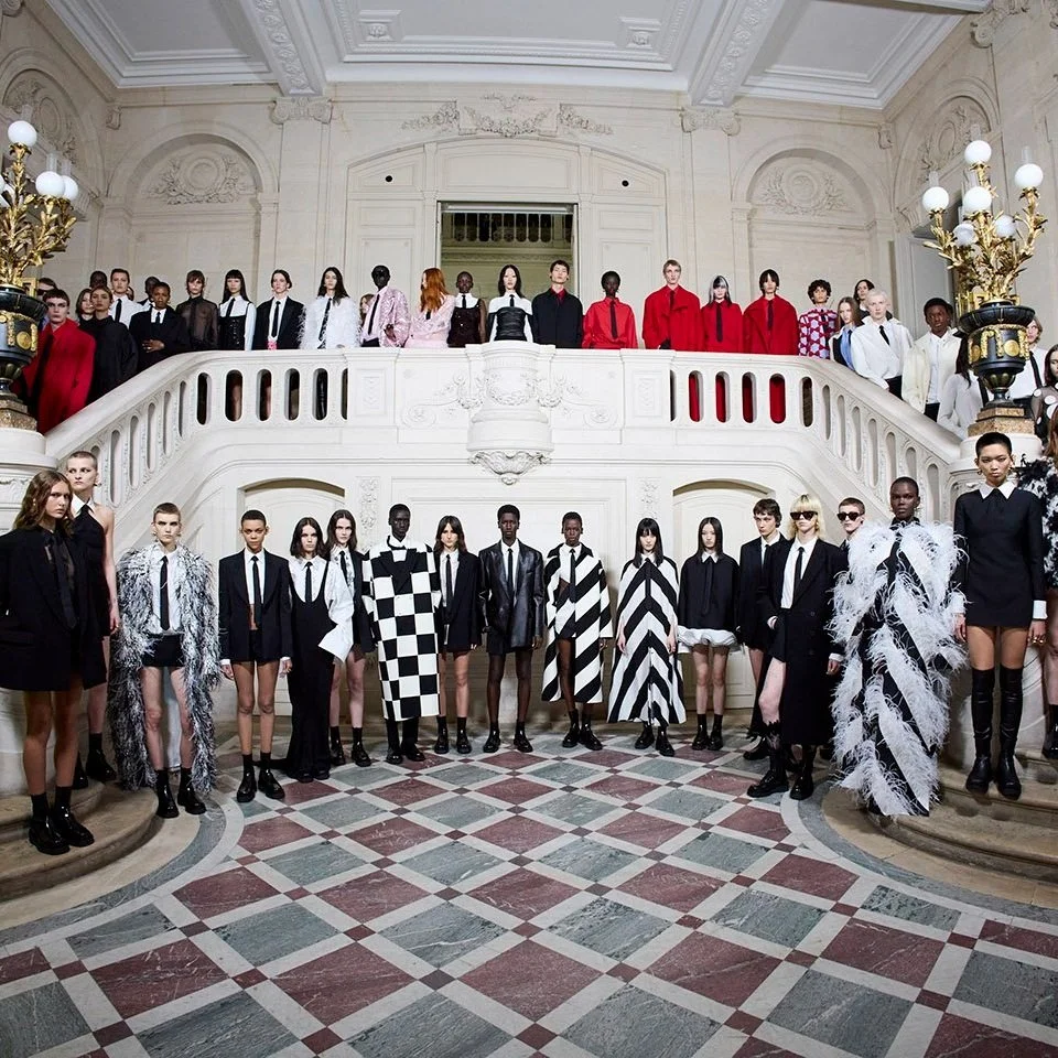 Valentino发布2023秋冬BlackTie系列