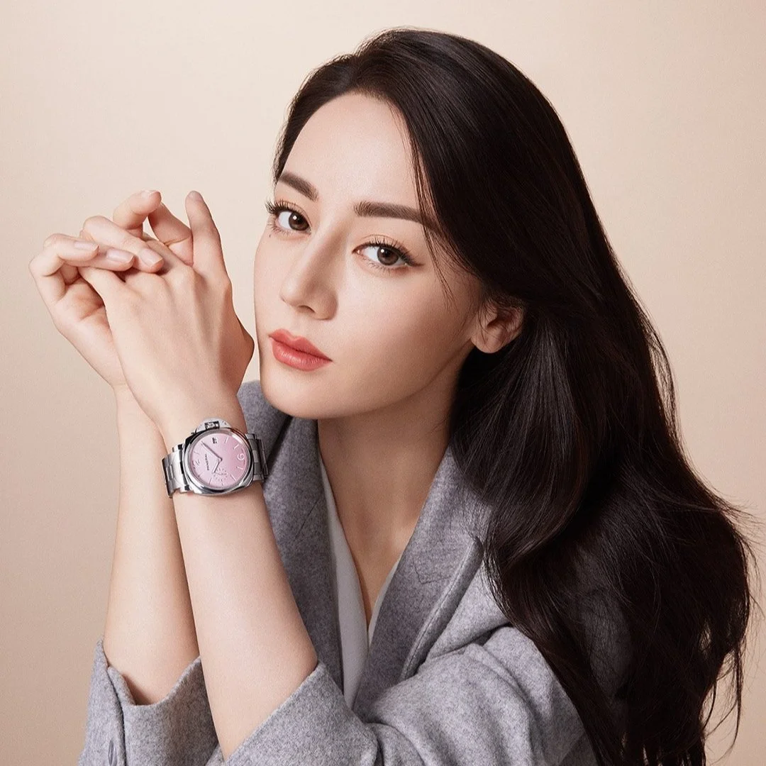 沛纳海携手全球品牌代言人迪丽热巴演绎Luminor Due Pastello 庐米诺杜尔系列浅彩腕表