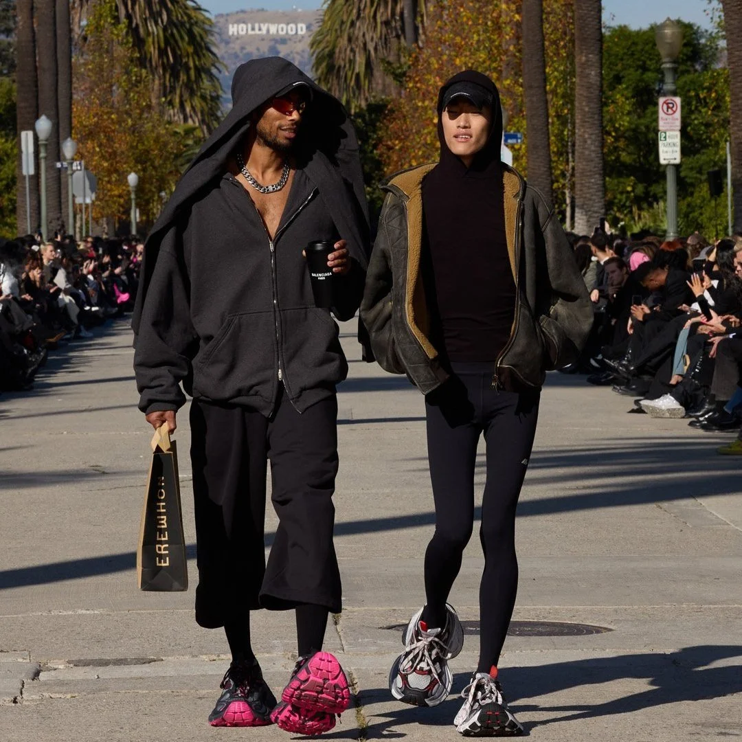 BALENCIAGA在加州洛杉矶举办秋季24系列发布秀