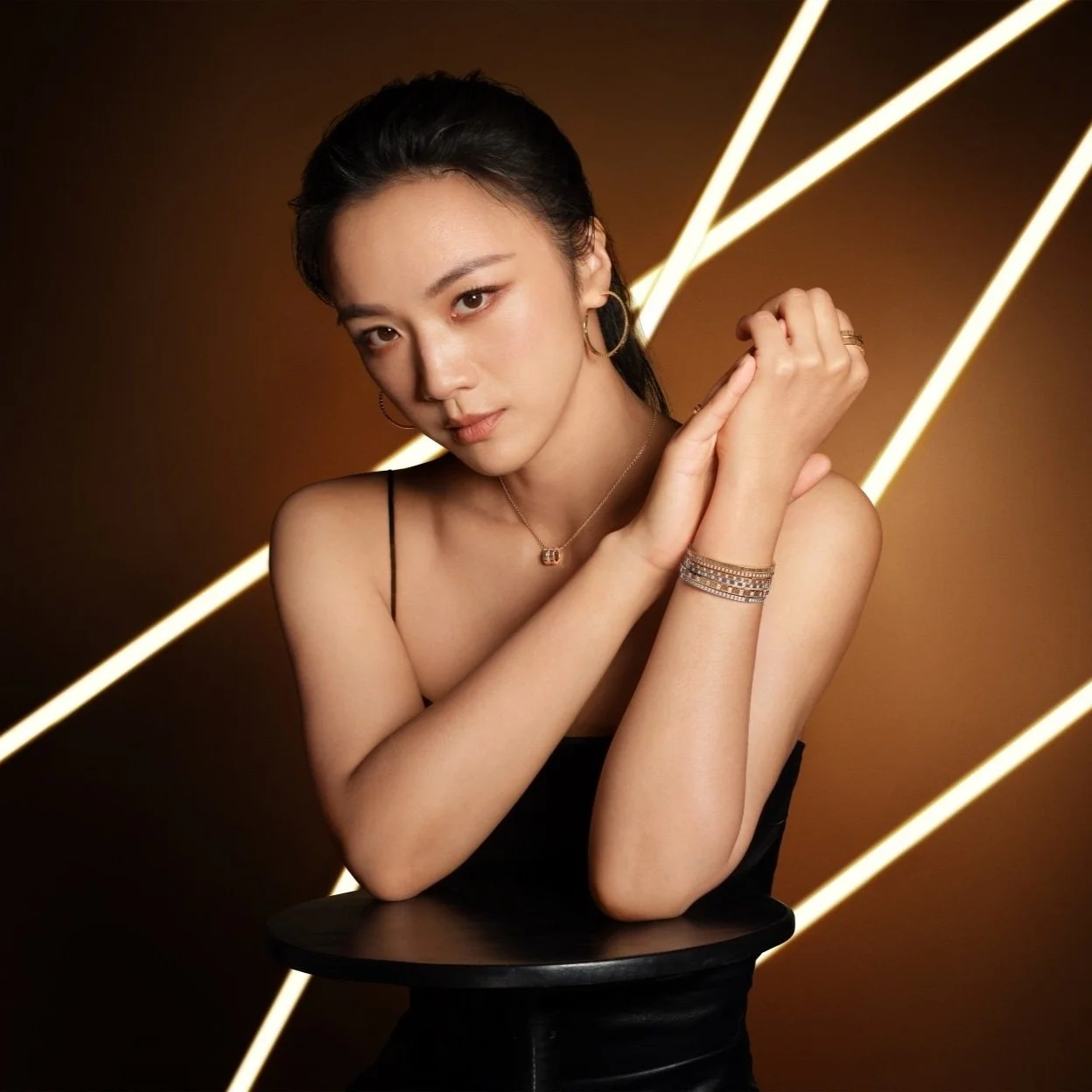Chopard 萧邦全球品牌大使汤唯闪耀演绎 Ice Cube 系列珠宝臻品