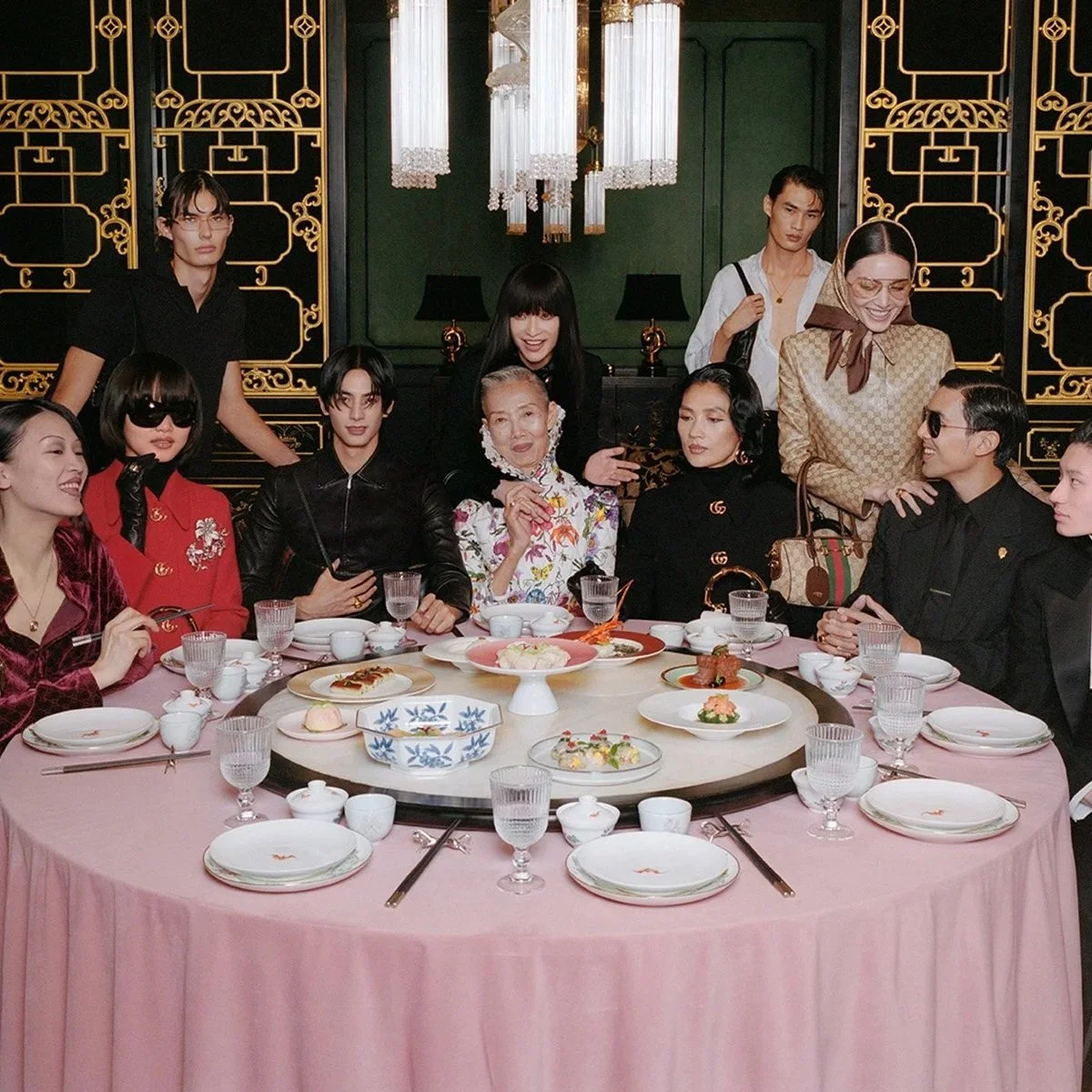 古驰推出由倪妮、宋威龙、Davika Hoorne和Chantavit Dhanasevi演绎的全新广告形象大片《相聚时分》