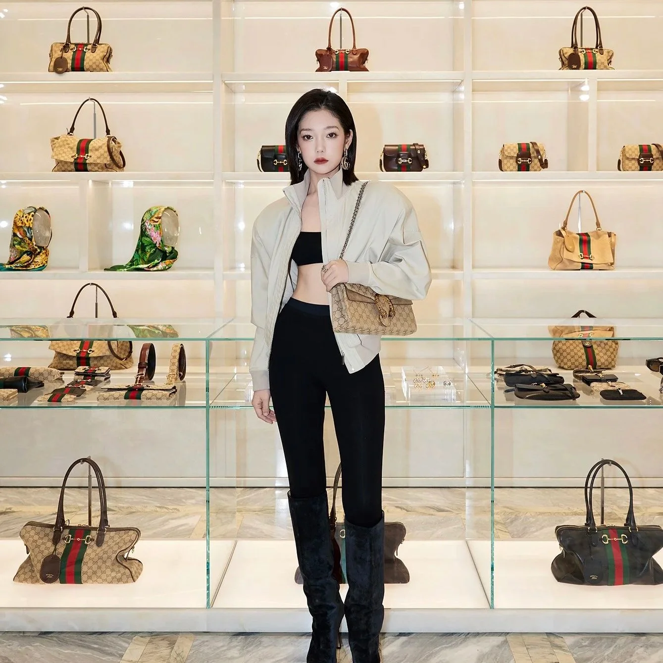 希林娜依·高与李大奔身着古驰亮相Generation Gucci活动