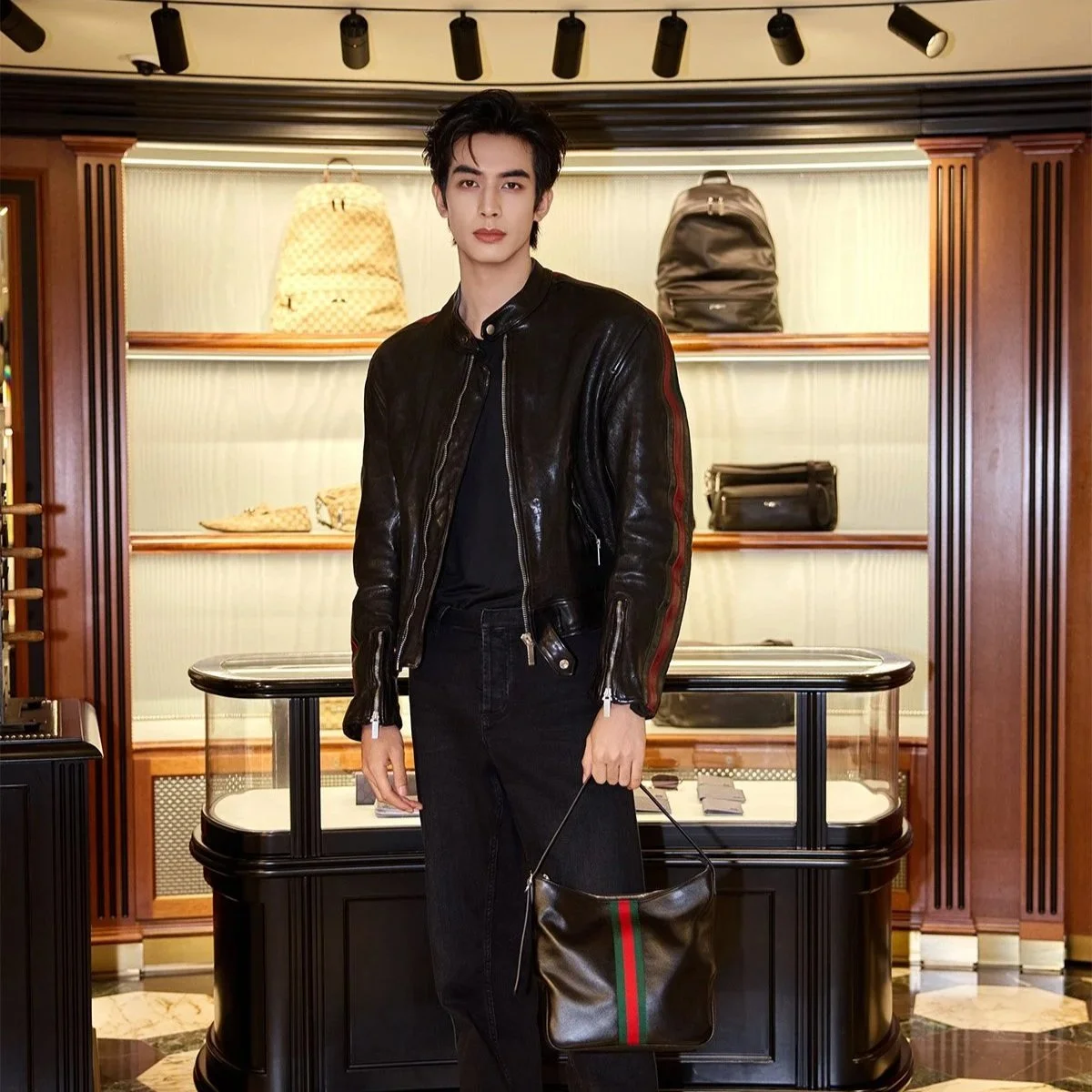 演员及品牌大使宋威龙身着古驰亮相Generation Gucci活动
