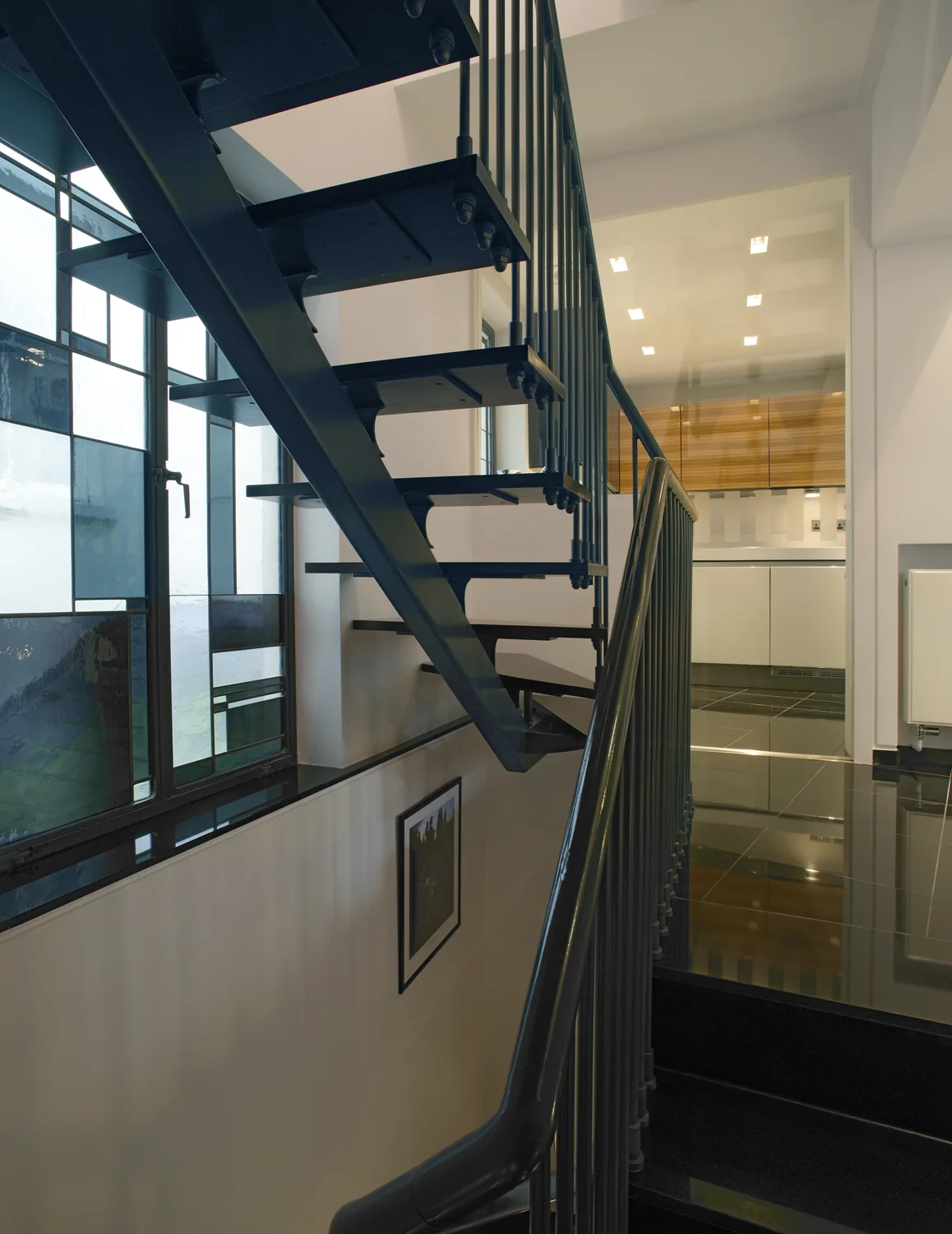 9 Catherine Wheel Yard 03.jpg