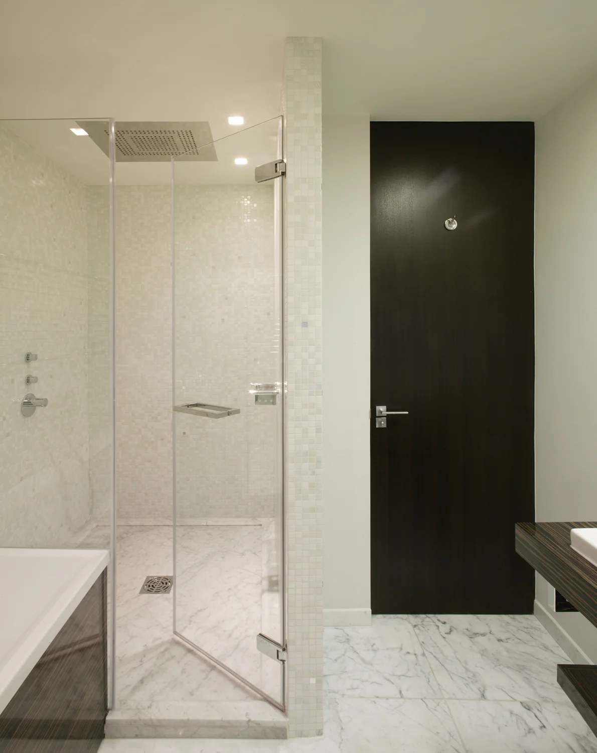 9 Catherine Wheel Yard 11.jpg