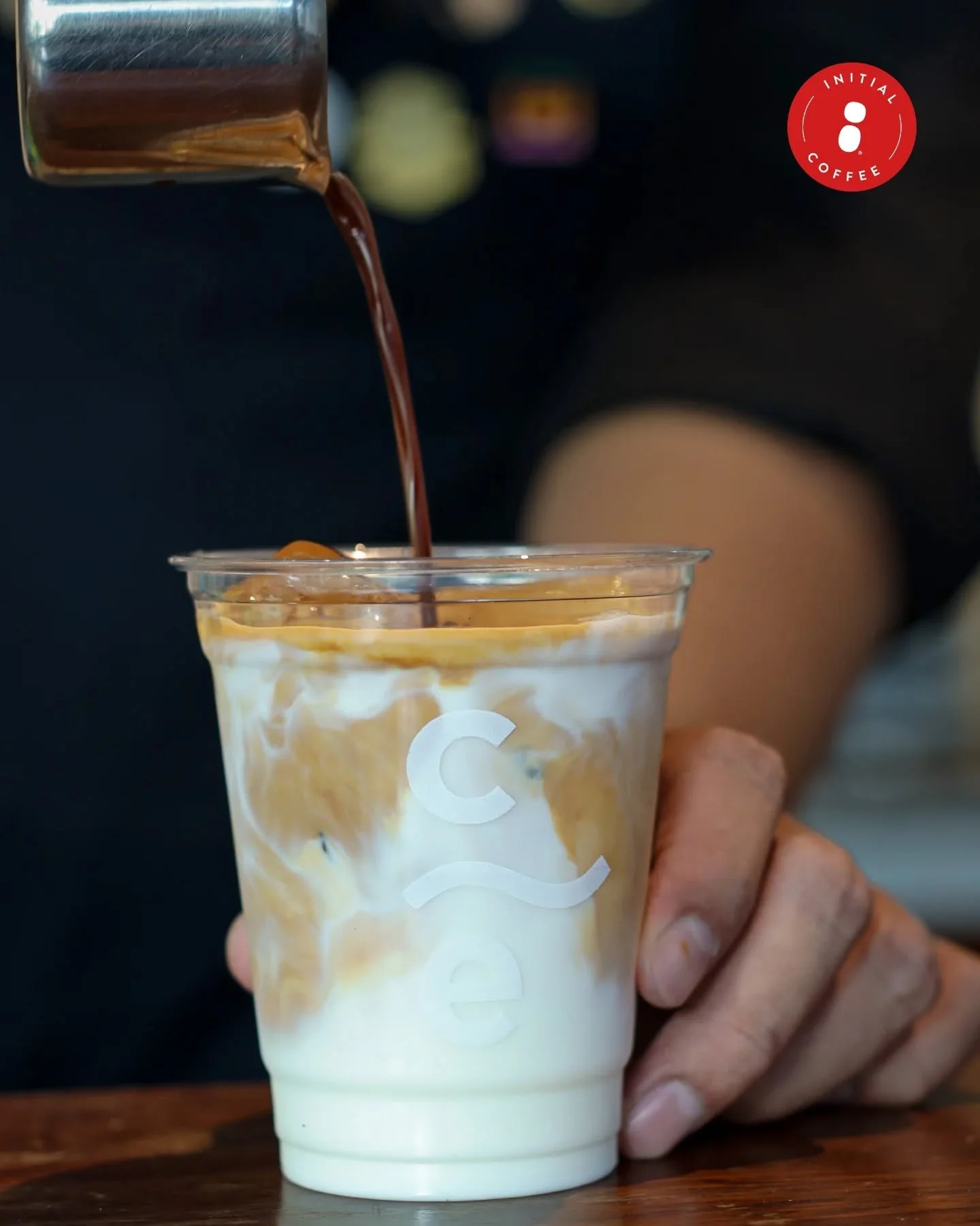 Suasana ngobrol jadi lebih nyaman dengan kombinasi kopi spesial &amp; suasana yang cozy dari @initialcoffee.id dan @caturraespresso. ✨️
___

Initial Coffee Roasters
Jl. Anjasmoro No. 32, Surabaya
Senin - Sabtu 09:00 - 17:00
Minggu &amp; Hari Libur Na