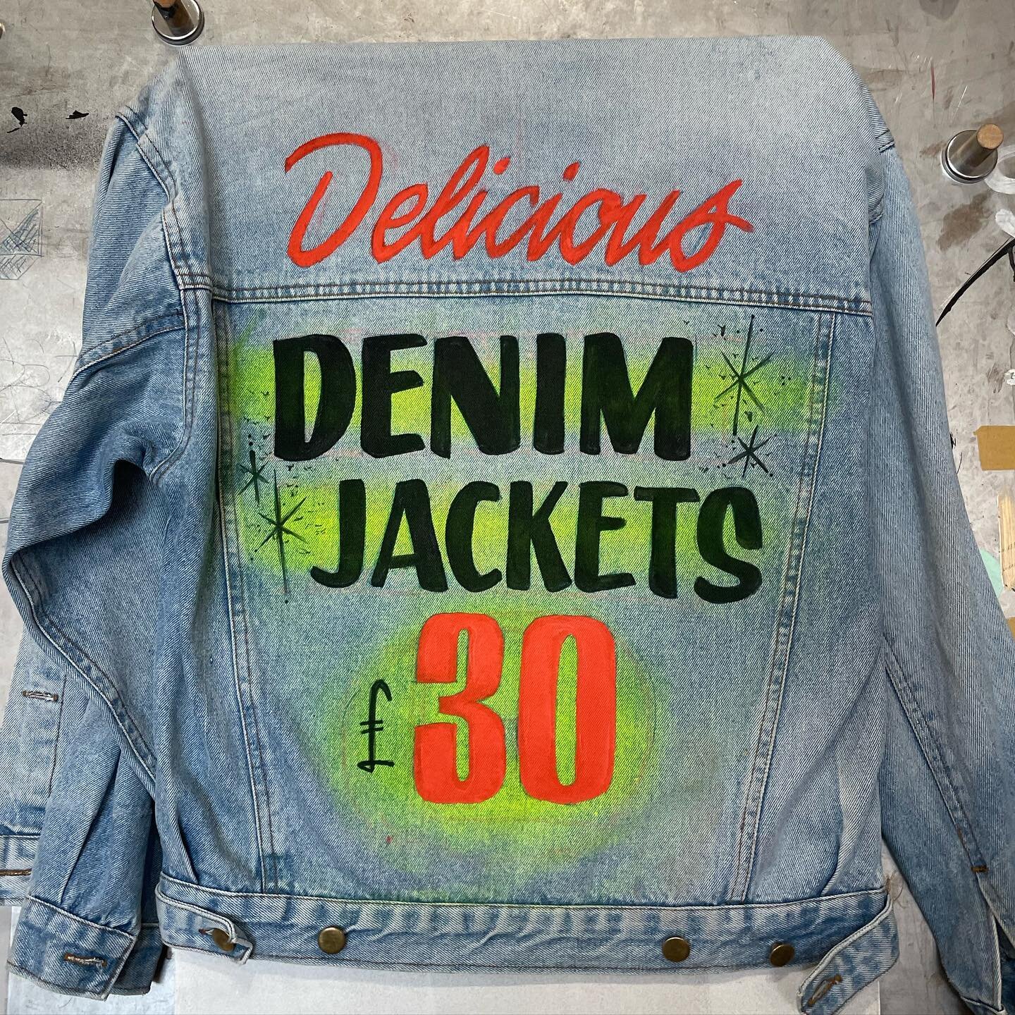 A denim jacket to sell denim jackets, for top G @taxi_vintage_clothing #alwayshandpaint #signwriter #norwich #signpainter