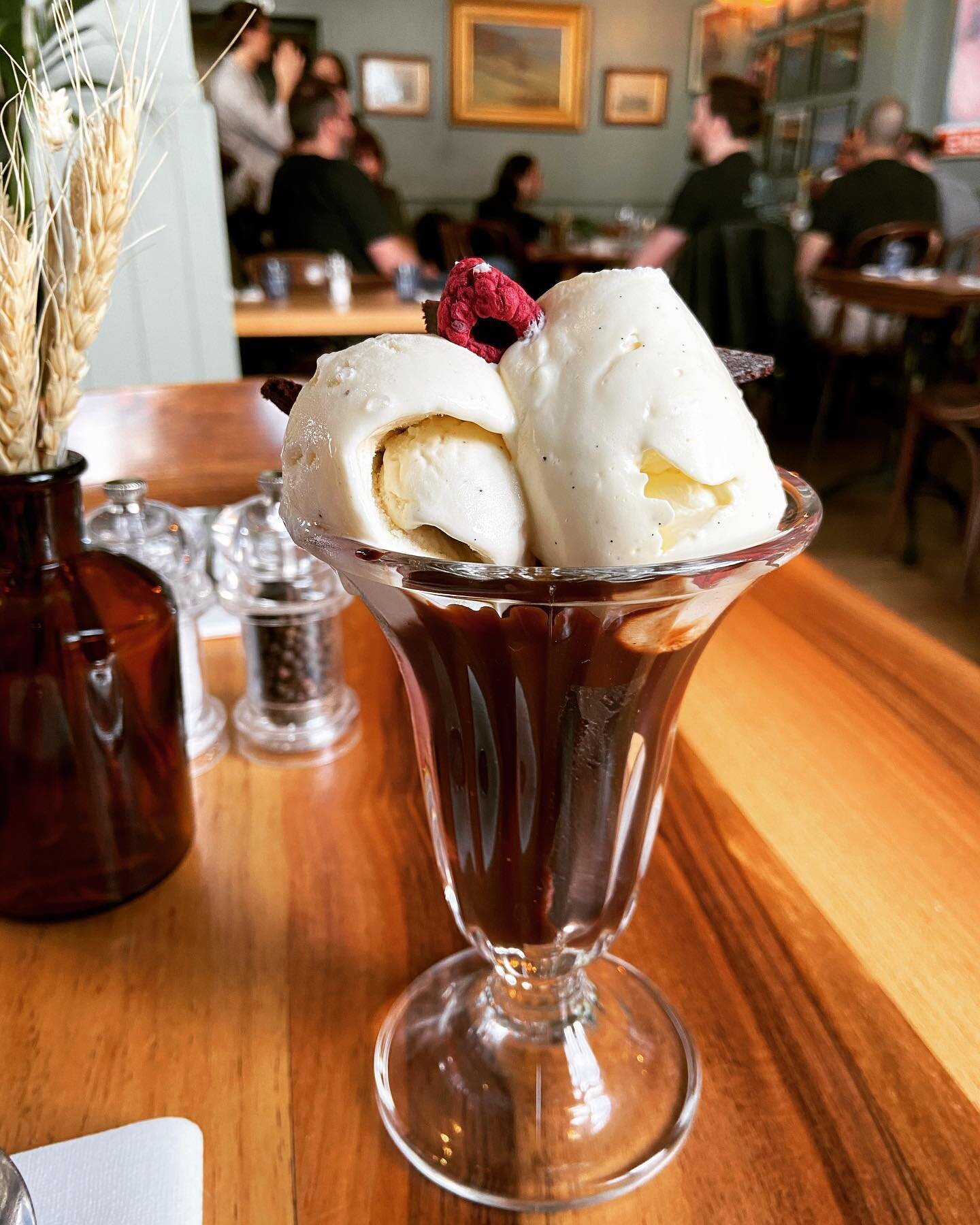 Fancy some dessert? Try our lovely dark chocolate and raspberry sundae. Raspberry sorbet, chocolate brownie, freeze dried raspberries, chantilly cream and chocolate sauce. It maybe Thursday but it&rsquo;s always Sunday here. 
.
.
.
.
.#dessert#sundae