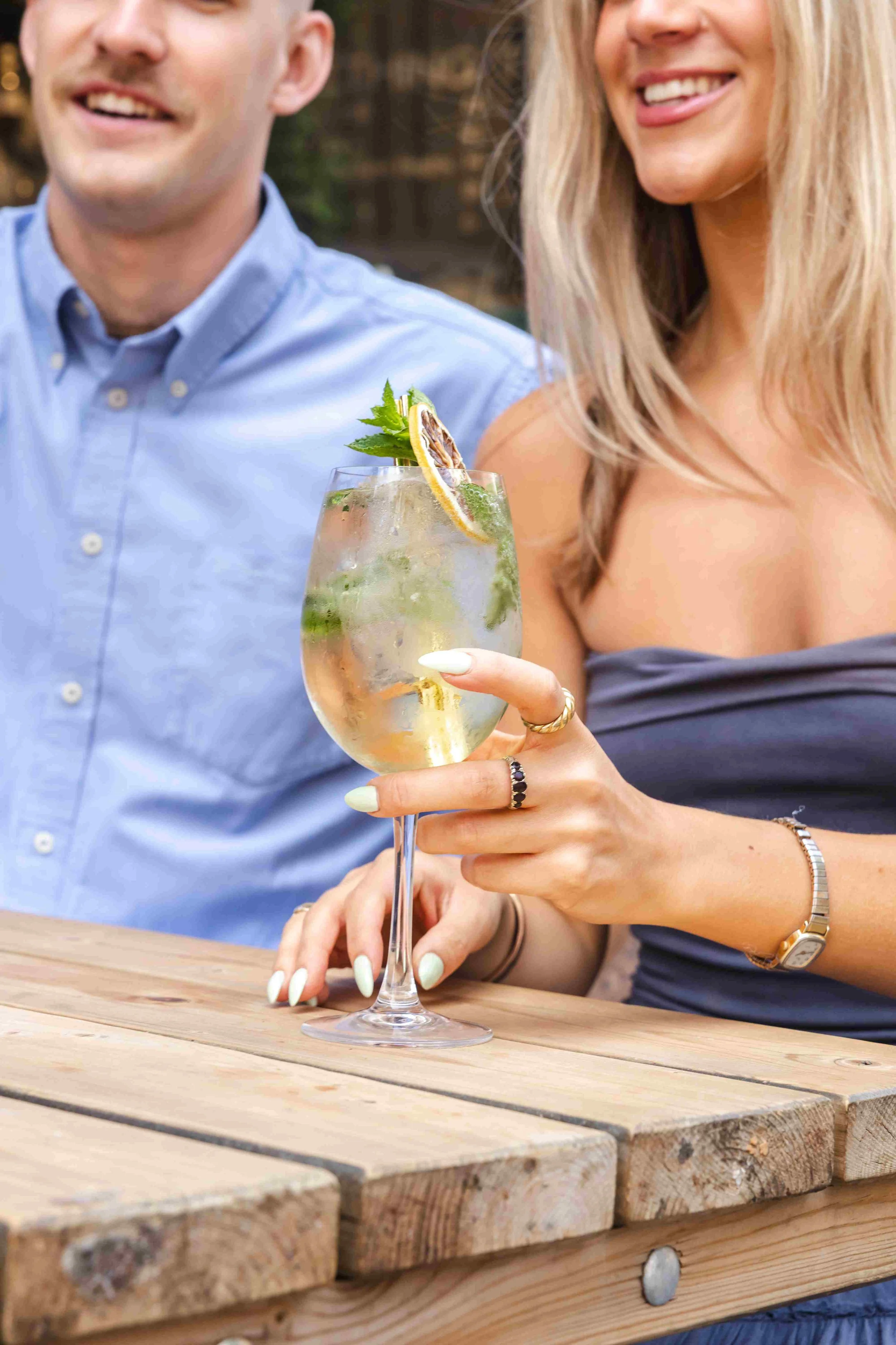 larrik cocktail & people.jpg