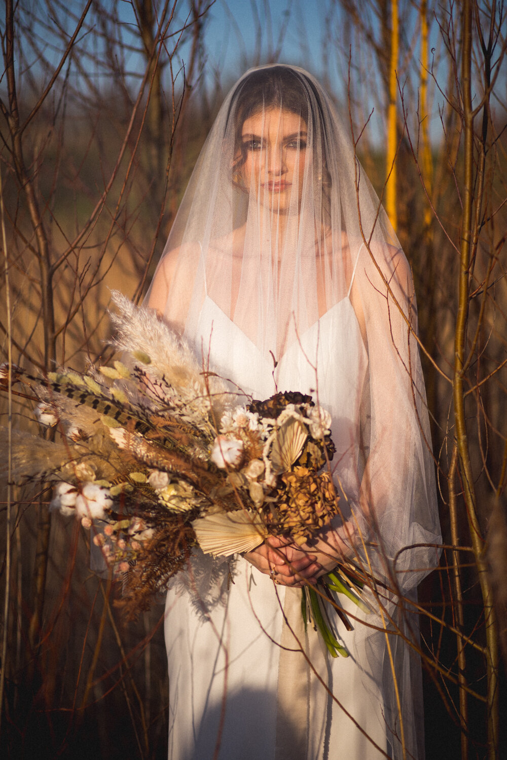 Dried-Flower-Wedding-Ideas-Dan-Lambourne-Photography-45.jpg