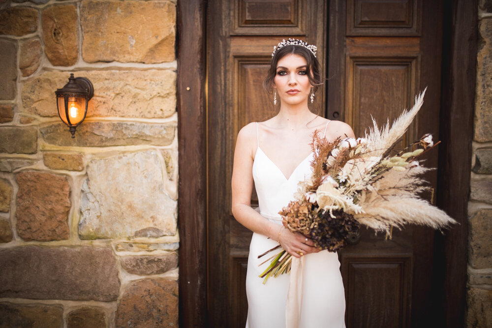 Dried-Flower-Wedding-Ideas-Dan-Lambourne-Photography-53.jpg