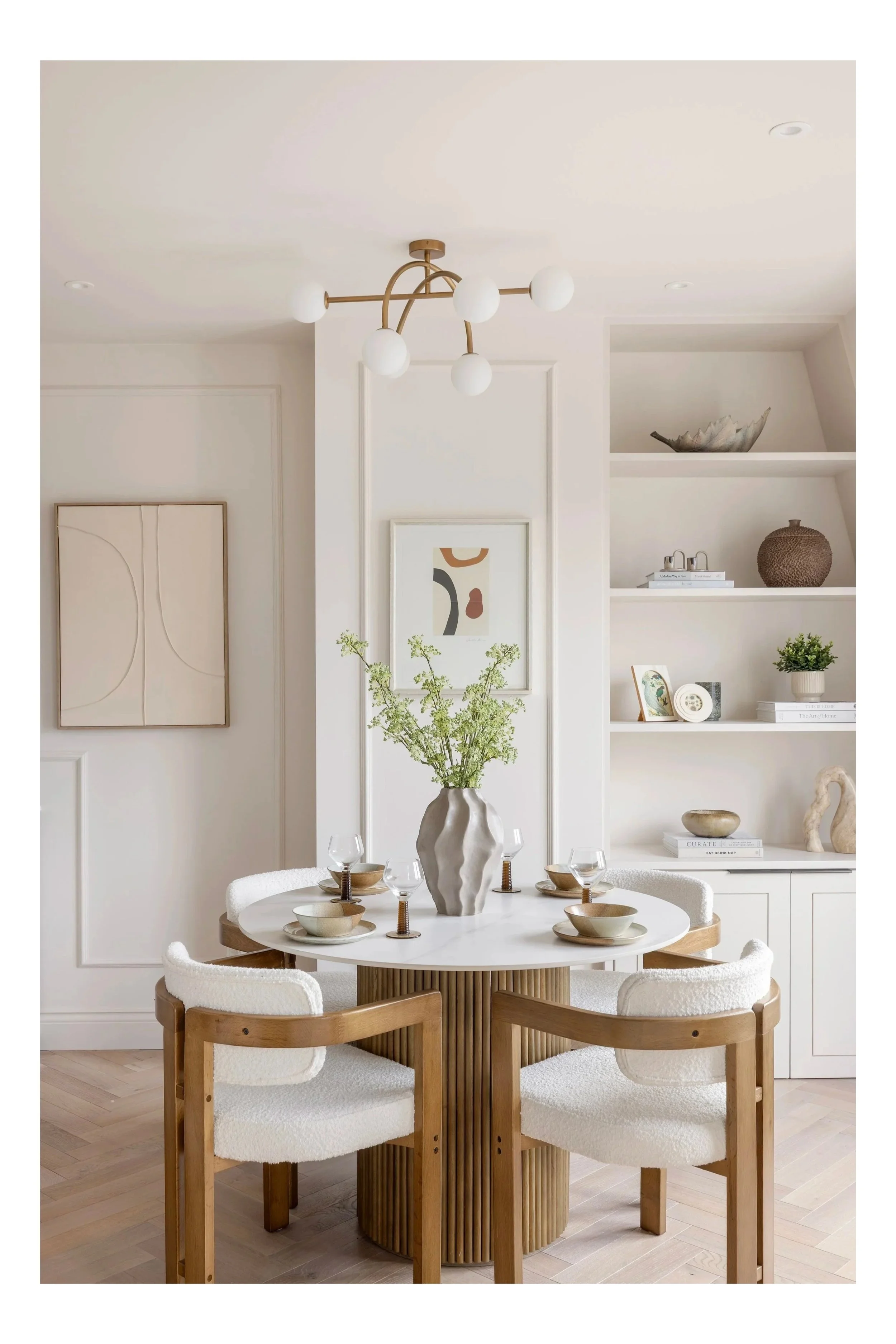 London home staging by Decor No5 – beautifully styled living room with furniture, artwork and accessories for a property for sale in Ealing.