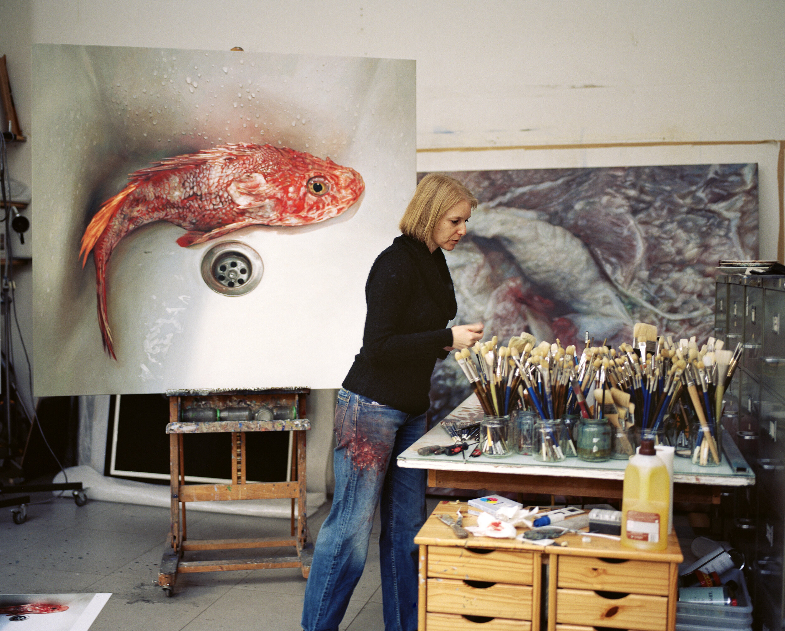  Painter Cindy Wright at work in her atelier 