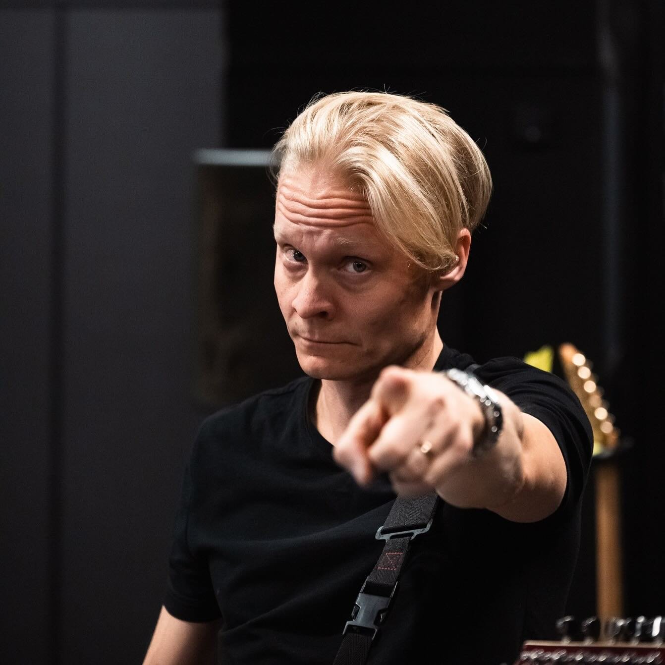 Some awesome tour memories from the recent Ollie T (@ollie_t_gtr) European tour in Cologne, Berlin, Hamburg &amp; Copenhagen. Oh, sweet life on the road! 🤩

📷 Live photos by @larkau1 &amp; behind the scenes moments by @jani.snellman 

#OllieT #onto