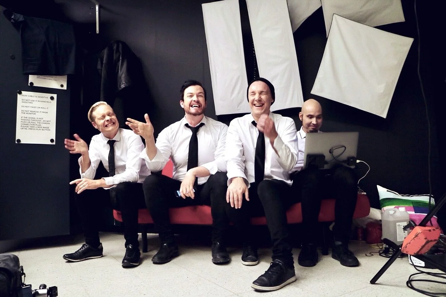 Throwback to this fun moment at a promo shoot in 2017 😅 That&rsquo;s a lot of LOL.

Photo by @tsatsikis 🦋