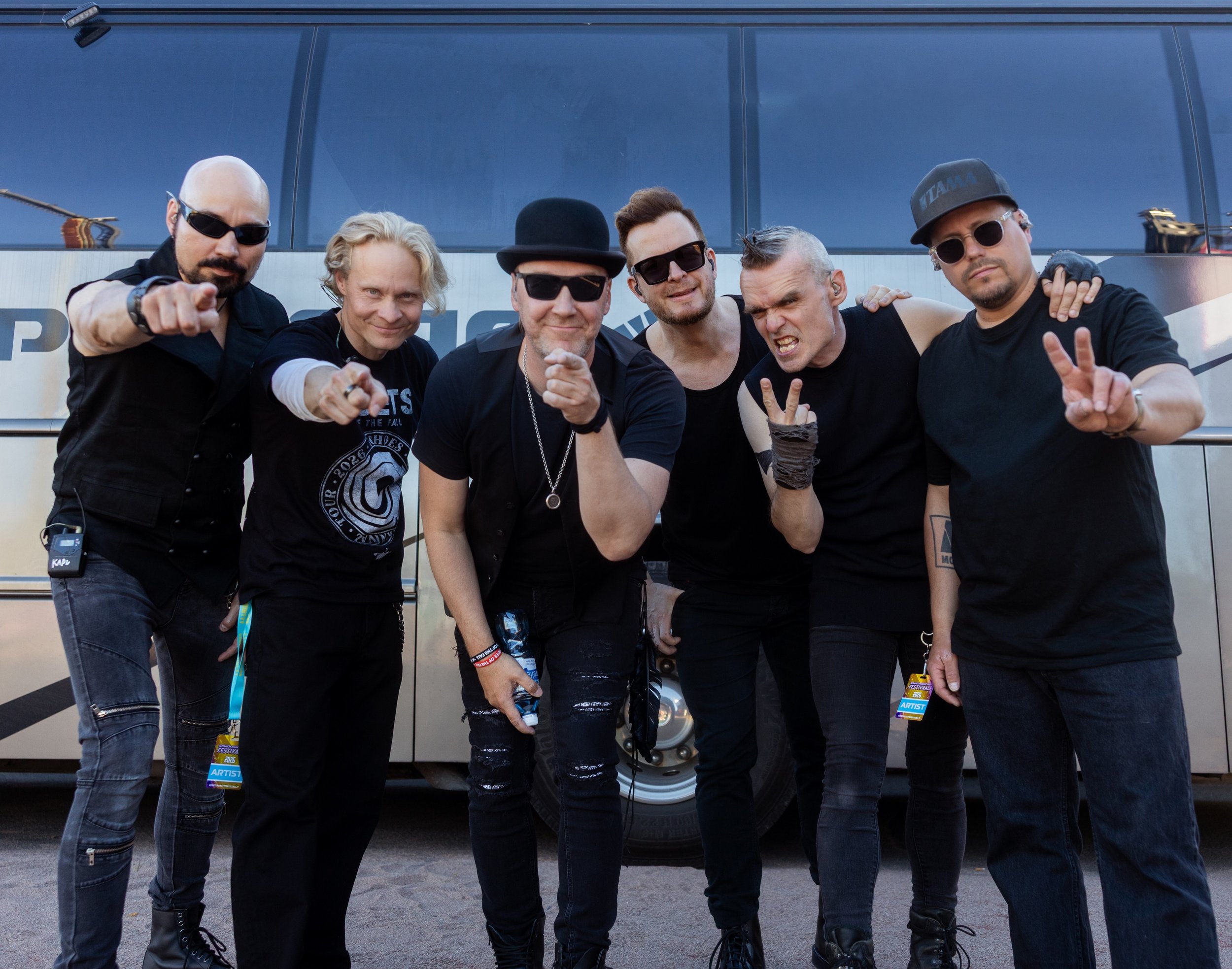 We are BACK on stage after 2,5 years &mdash; THANK YOU HYVINK&Auml;&Auml; for rockin&rsquo; with us!! 🔥

Can&rsquo;t wait to do another one! Next up: OULU. Are you coming? 

All tour dates &amp; tickets: poetsofthefall.com/tour

#echoesofthecarnival