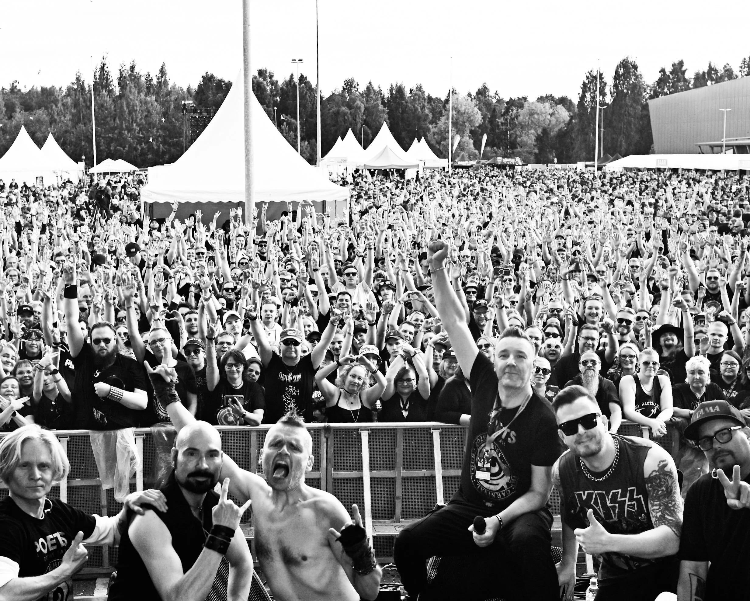 Oulu! ❤️ The 2nd show of our Echoes of the Carnival tour, and we couldn&rsquo;t be happier 🙏 Thank you so much, and see you next week in Turku! 🤘

Photo by @bener.senel