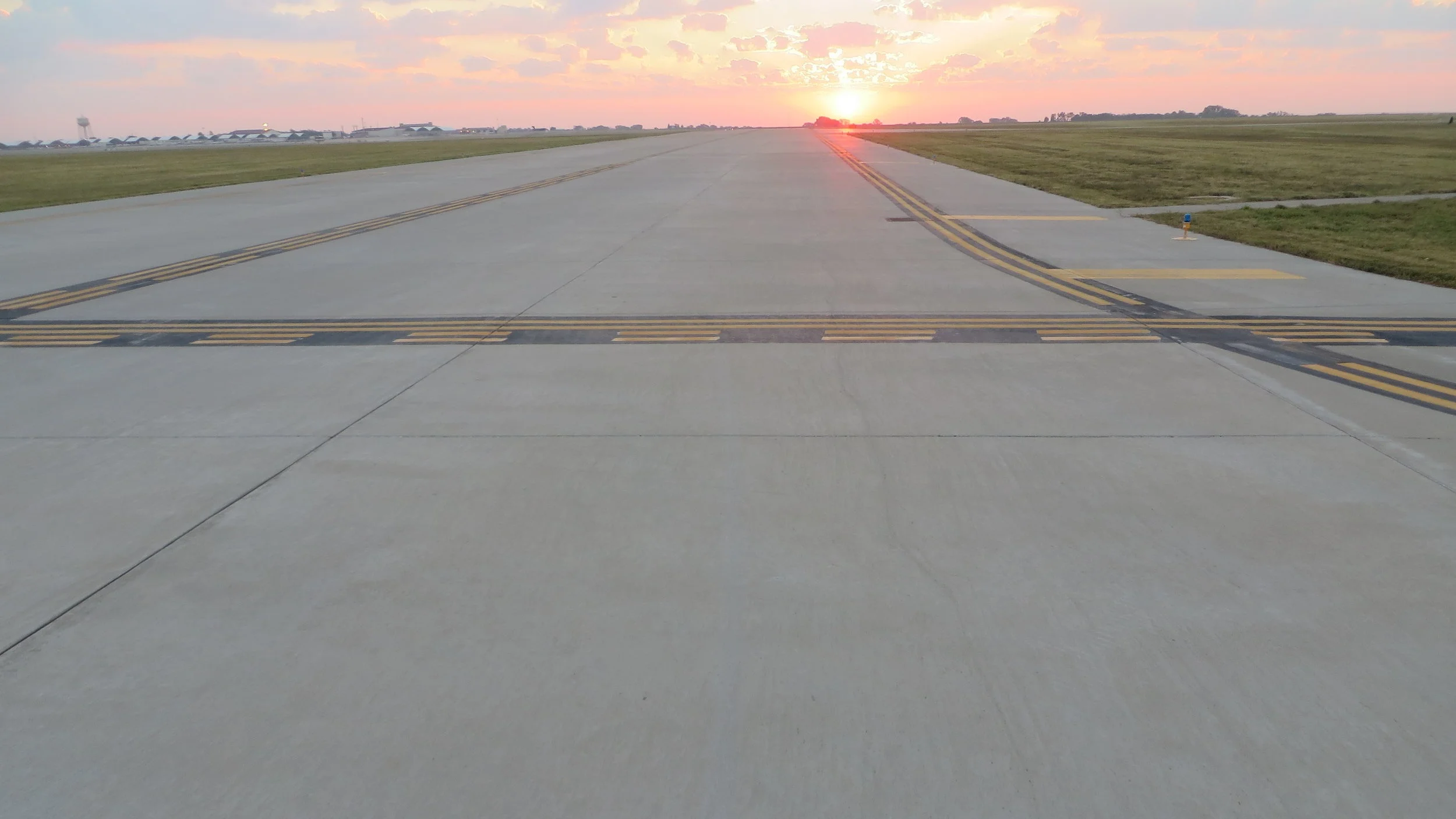 Vance Air Force Base Repair Outside Runway and Taxiways Evaluation and Design