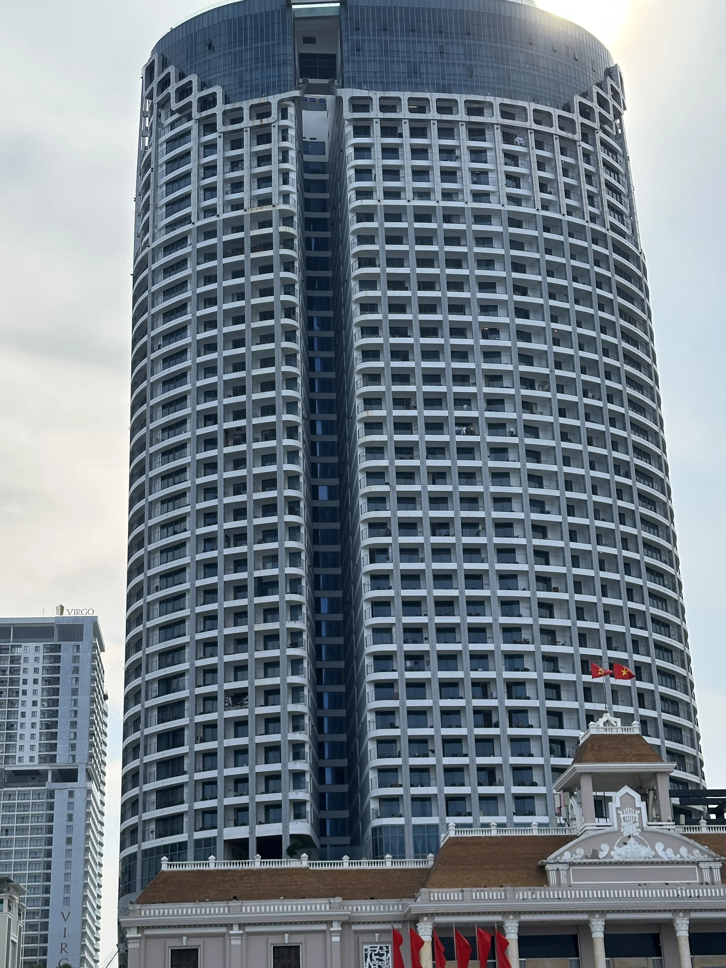 tall bldg.jpg
