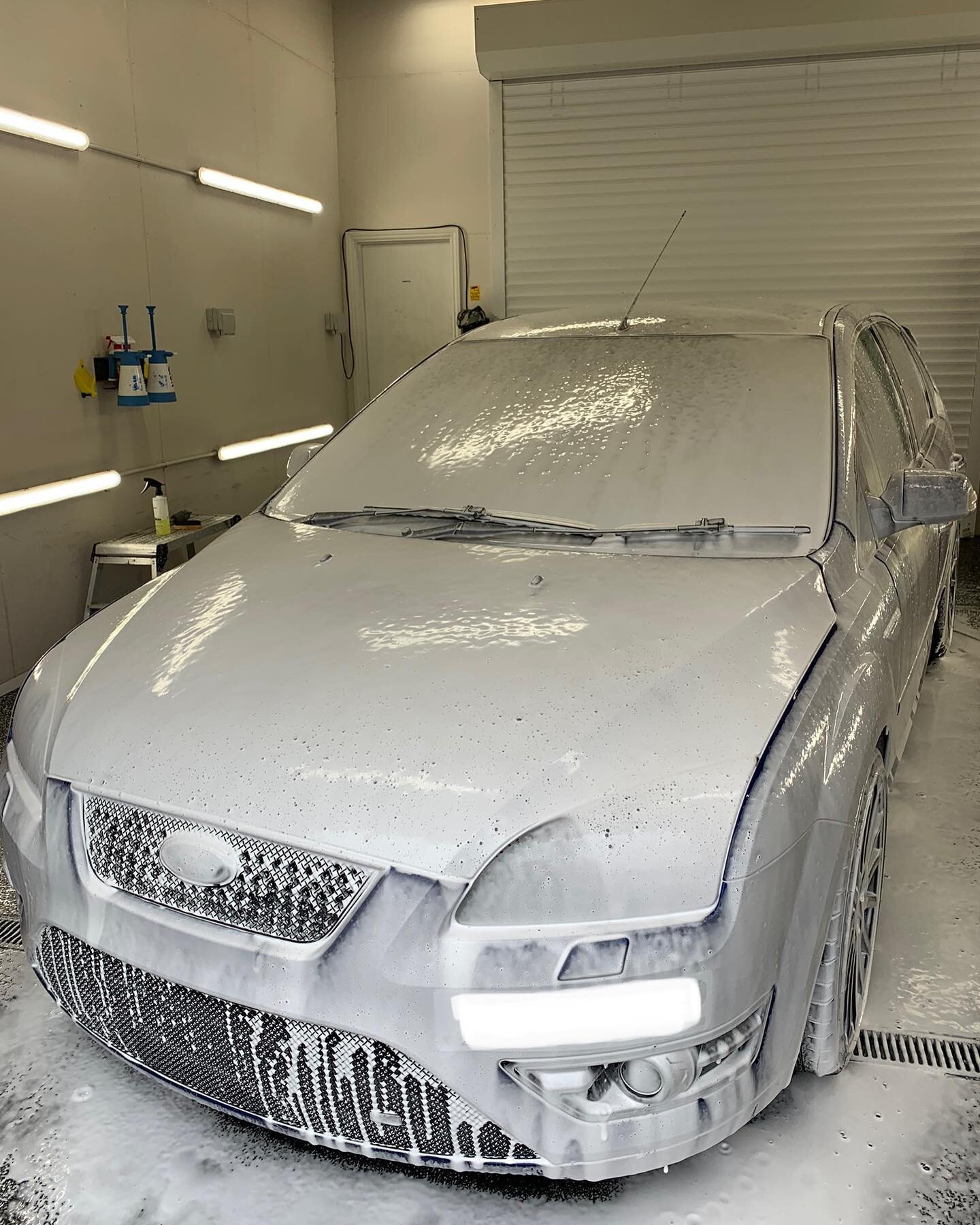 We carried out a 1 stage paint correction to remove as many defects as possible and gave the exterior a good once over. We applied Gyeon wax to protect the freshly polished paintwork, the hydrophobic properties are incredible. He was very happy with 