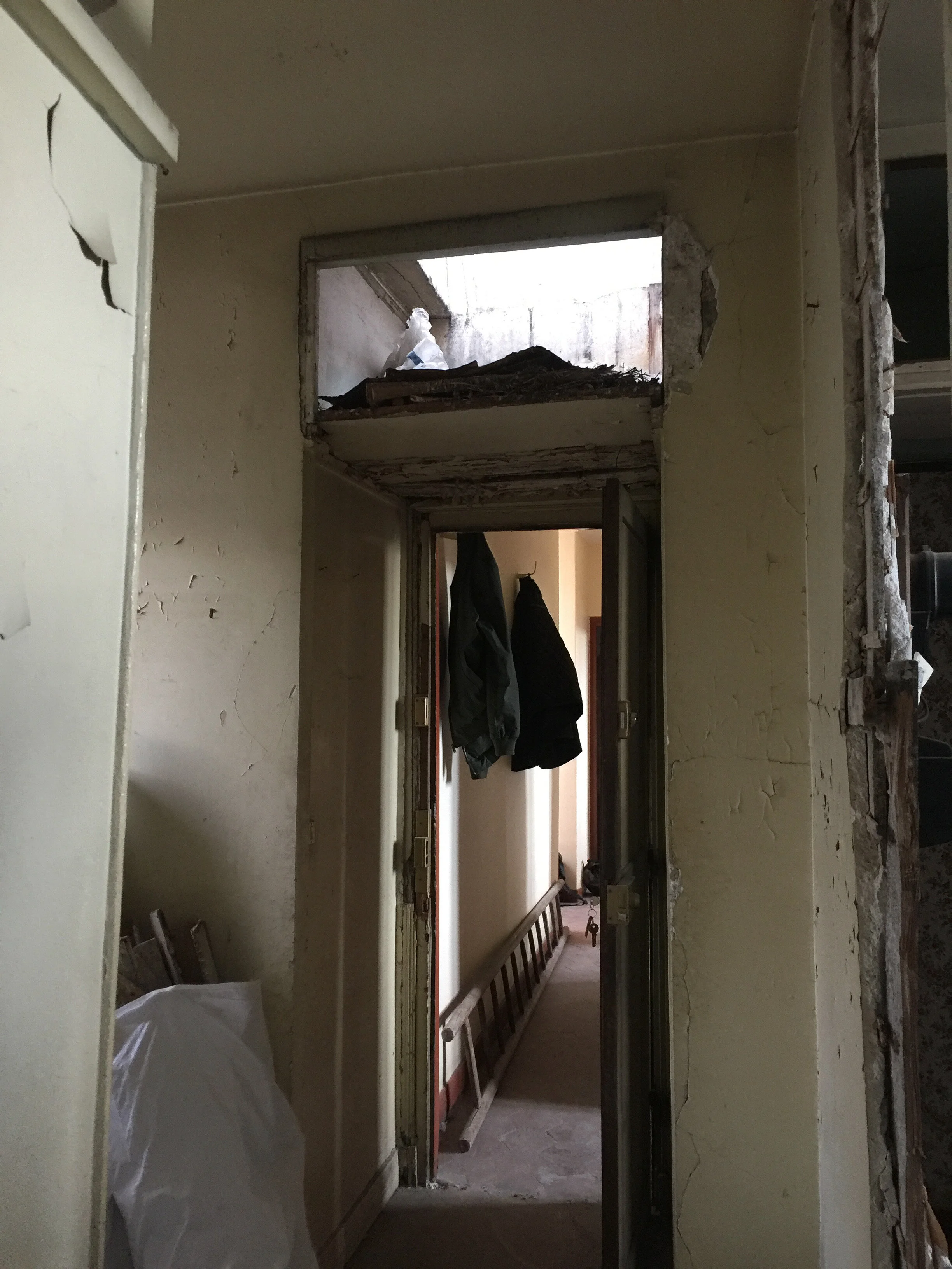 Before - Distressed servants quarters in Paris 1